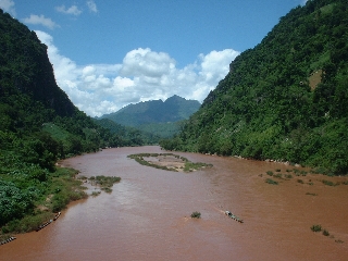 The river at Nong Khiaw